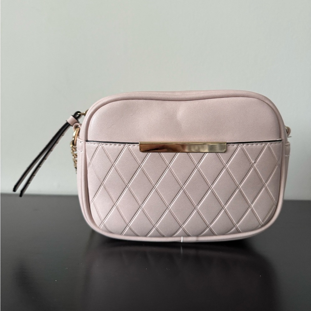 Light pink crossbody bag